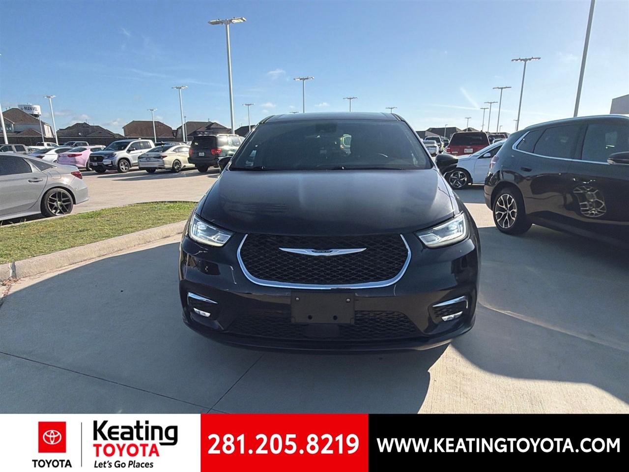Chrysler Pacifica Select 2025
