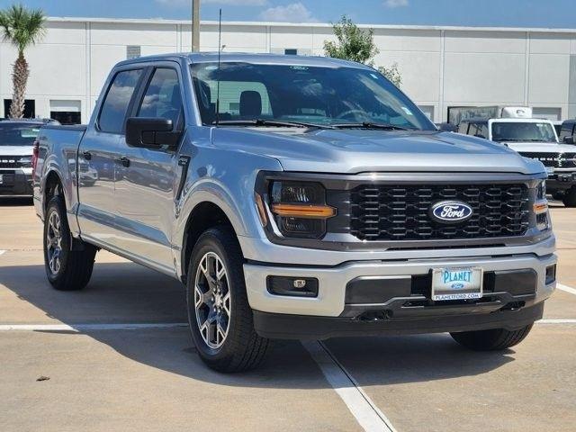 Ford F-150 STX SuperCrew 4WD 2025