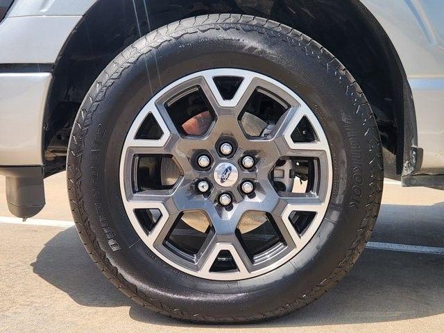 Ford F-150 STX SuperCrew 4WD 2025