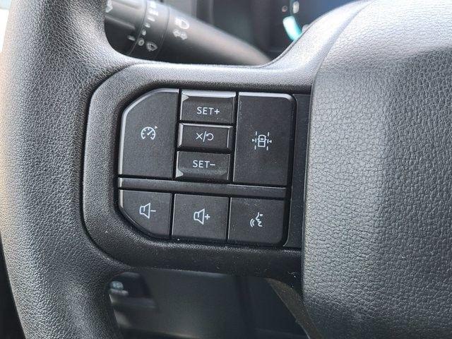 Ford F-150 STX SuperCrew 4WD 2025