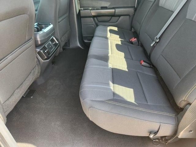 Ford F-150 STX SuperCrew 4WD 2025