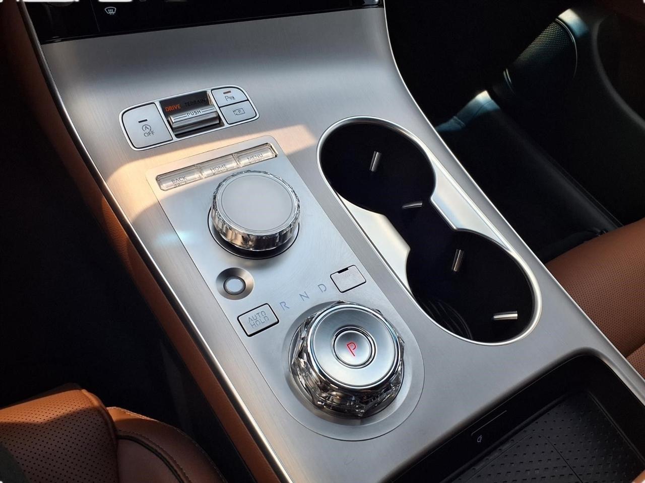 Genesis GV70 2.5T Advanced 2026