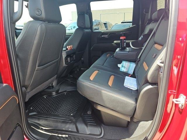 GMC Sierra 1500 AT4 Crew Cab 4WD 2025