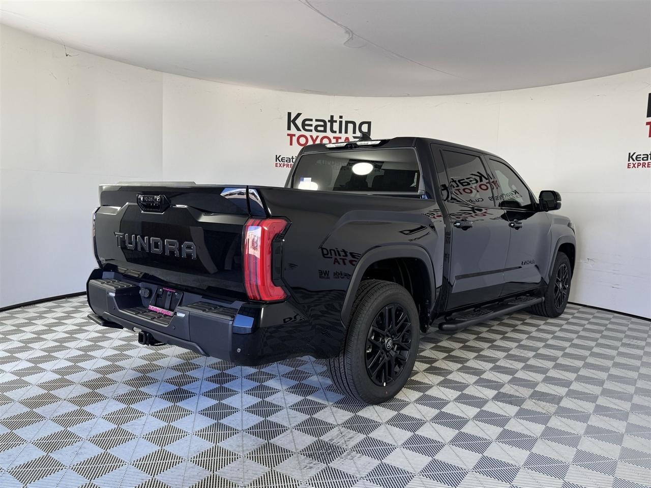 Toyota Tundra Limited CrewMax 2WD 2026