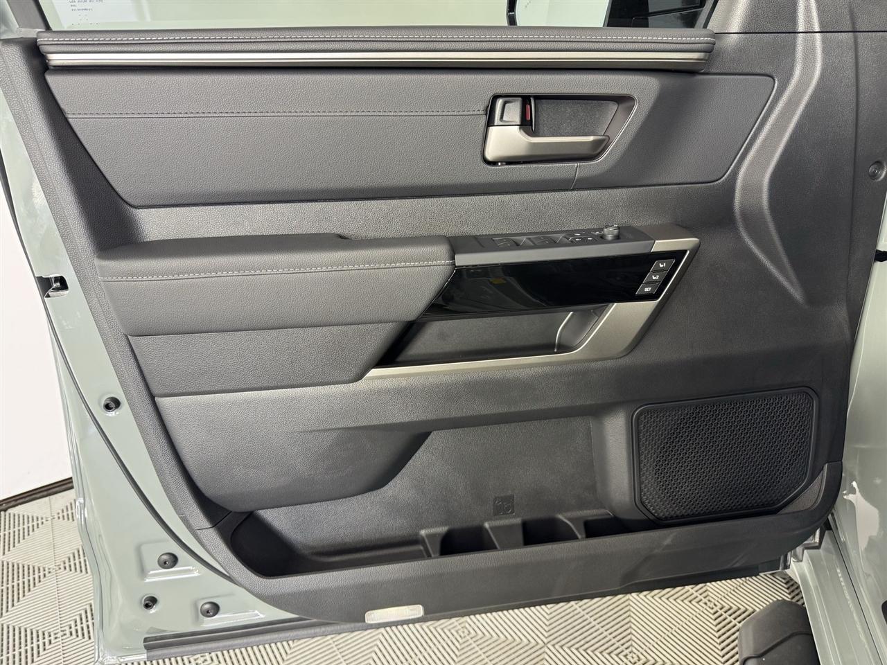 Toyota Tundra Limited CrewMax 2WD 2026