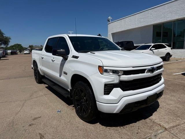 Chevrolet Silverado 1500 RST Crew Cab 4WD 2024