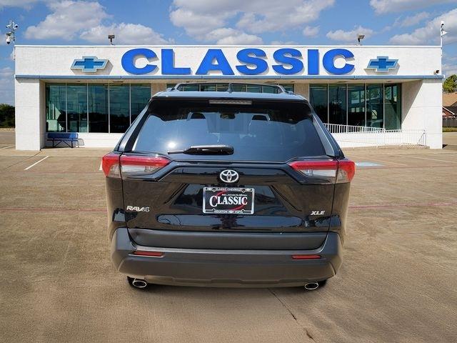 Toyota RAV4 XLE Premium 2019