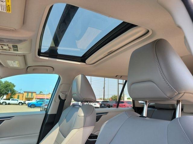 Toyota RAV4 XLE Premium 2019