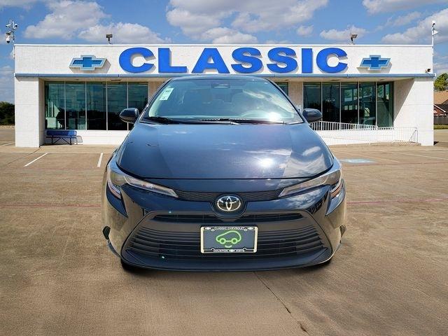 Toyota Corolla LE 2026