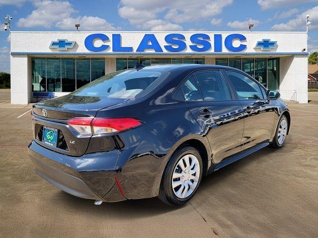 Toyota Corolla LE 2026