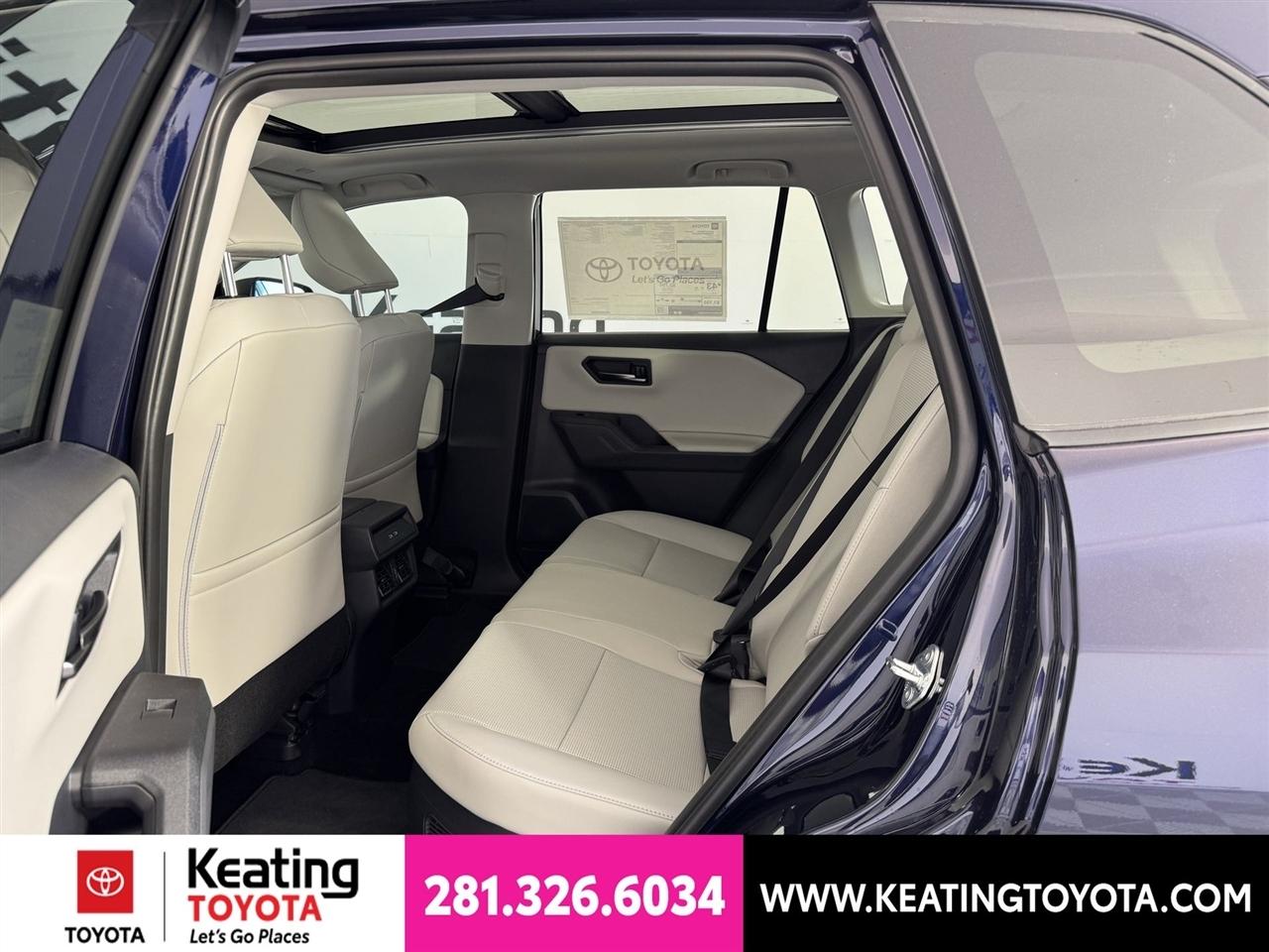 Toyota RAV4 Hybrid LE AWD 2026