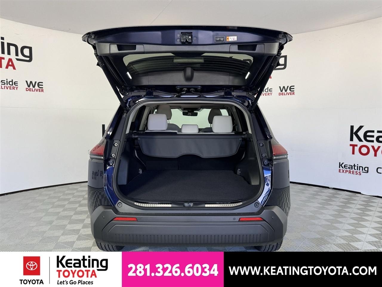 Toyota RAV4 Hybrid LE AWD 2026