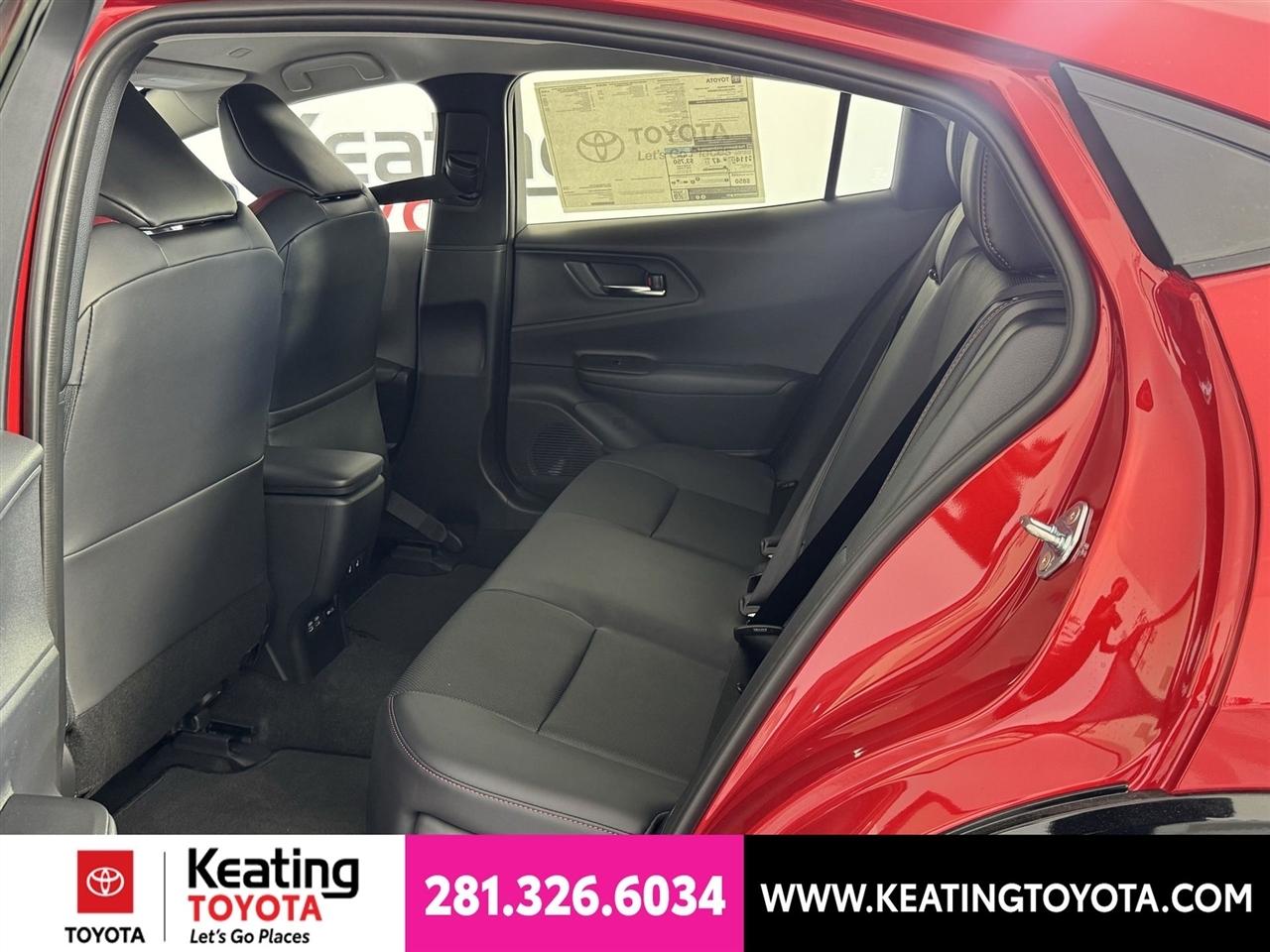 Toyota Prius Plug-In Hybrid XSE Premium 2027