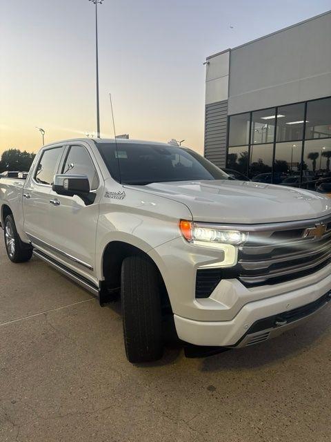 Chevrolet Silverado 1500 High Country Crew Cab 4WD 2022
