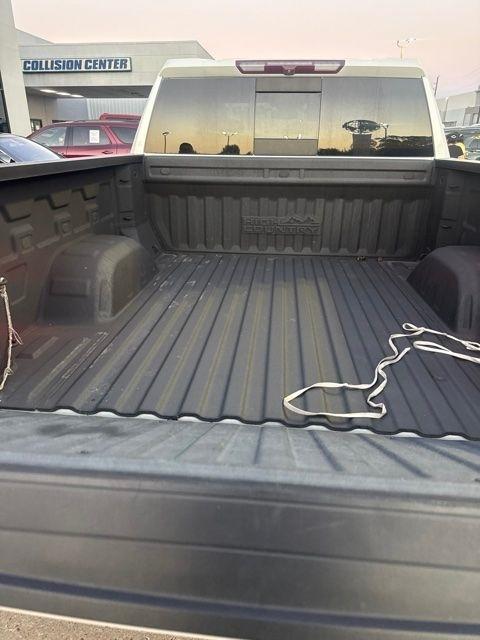 Chevrolet Silverado 1500 High Country Crew Cab 4WD 2022