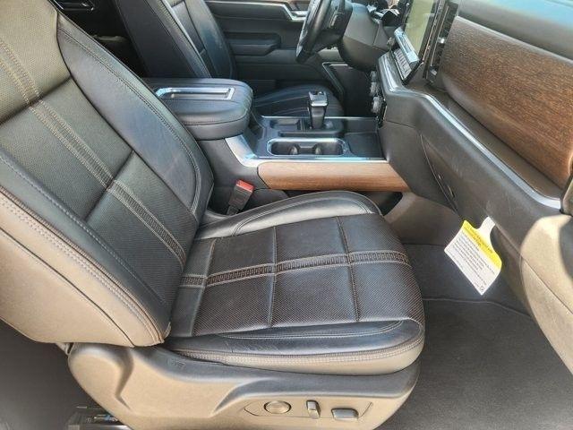 Chevrolet Silverado 1500 High Country Crew Cab 4WD 2022
