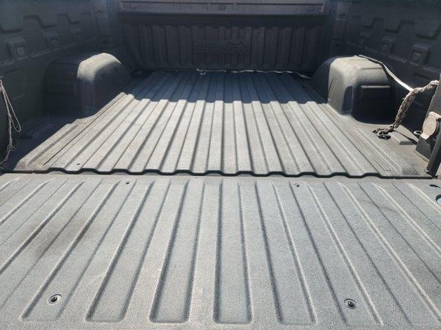 Chevrolet Silverado 1500 High Country Crew Cab 4WD 2022
