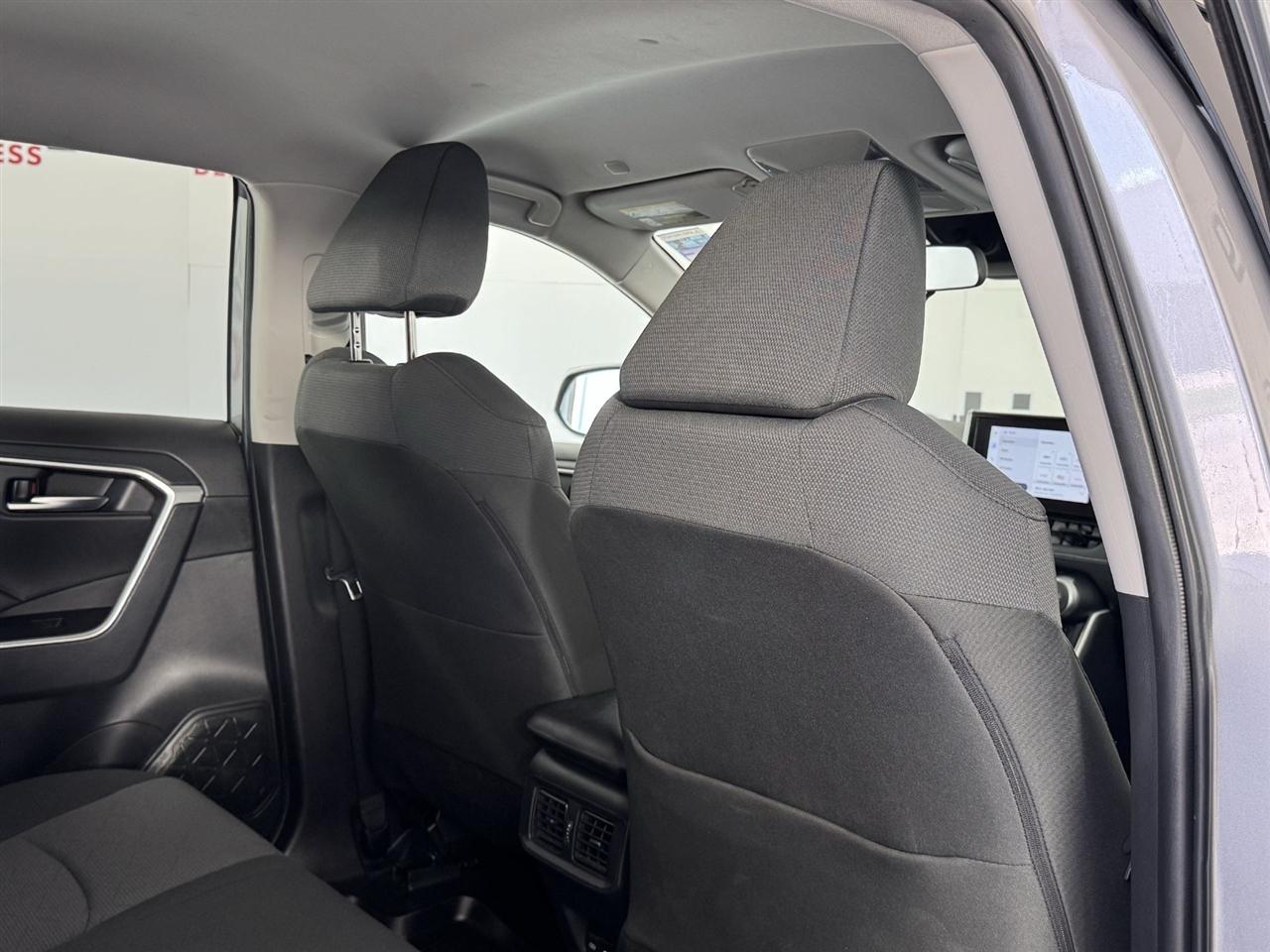 Toyota RAV4 XLE AWD 2025