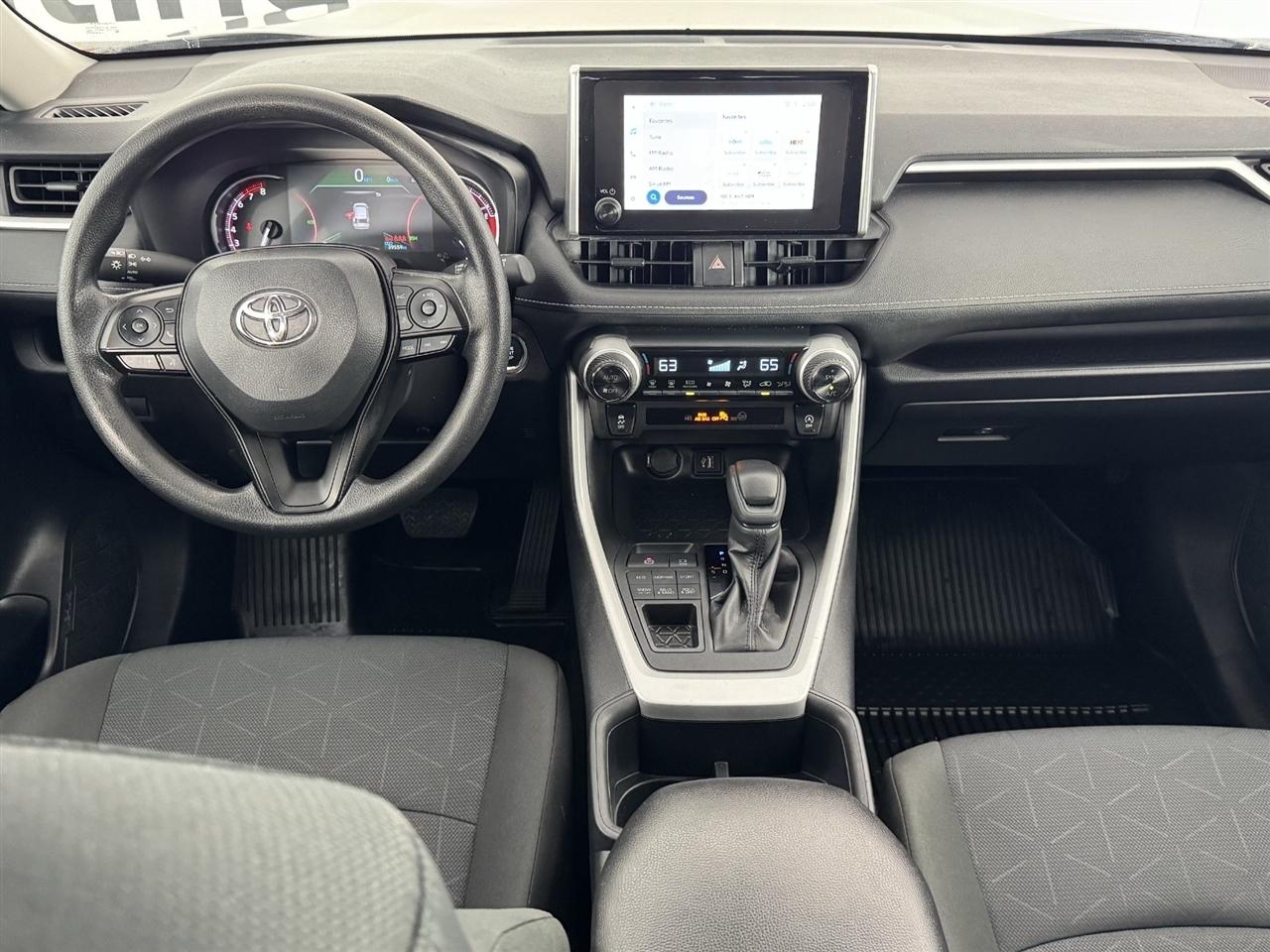 Toyota RAV4 XLE AWD 2025