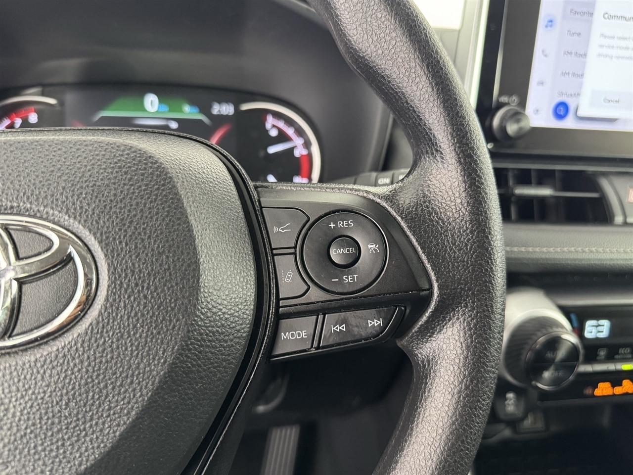 Toyota RAV4 XLE AWD 2025