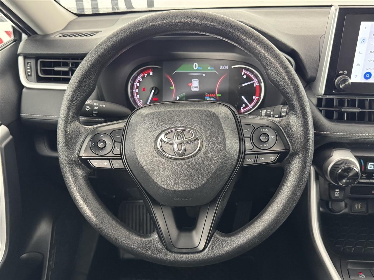 Toyota RAV4 XLE AWD 2025
