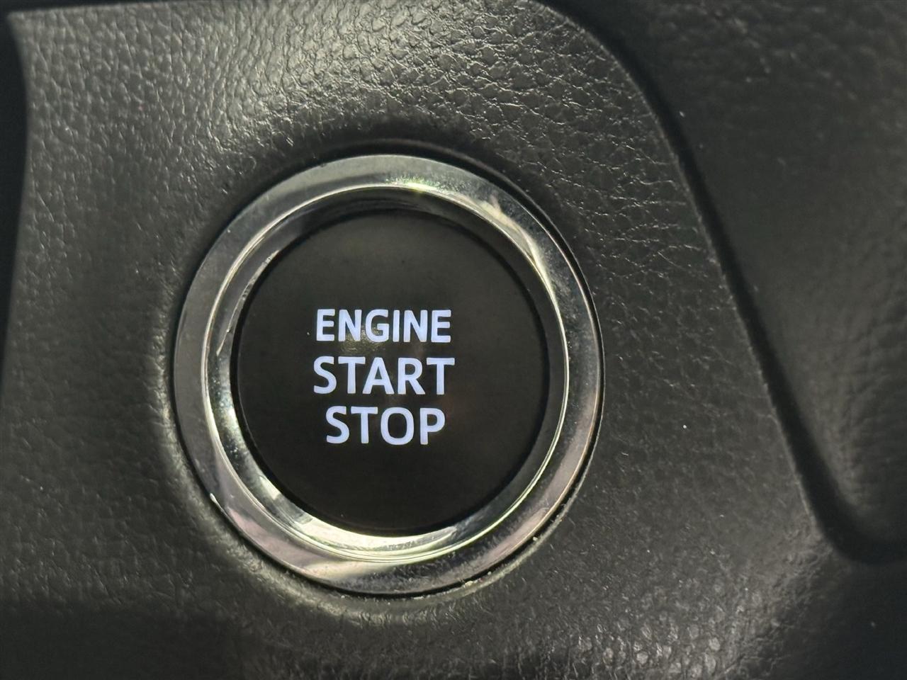 Toyota RAV4 XLE AWD 2025