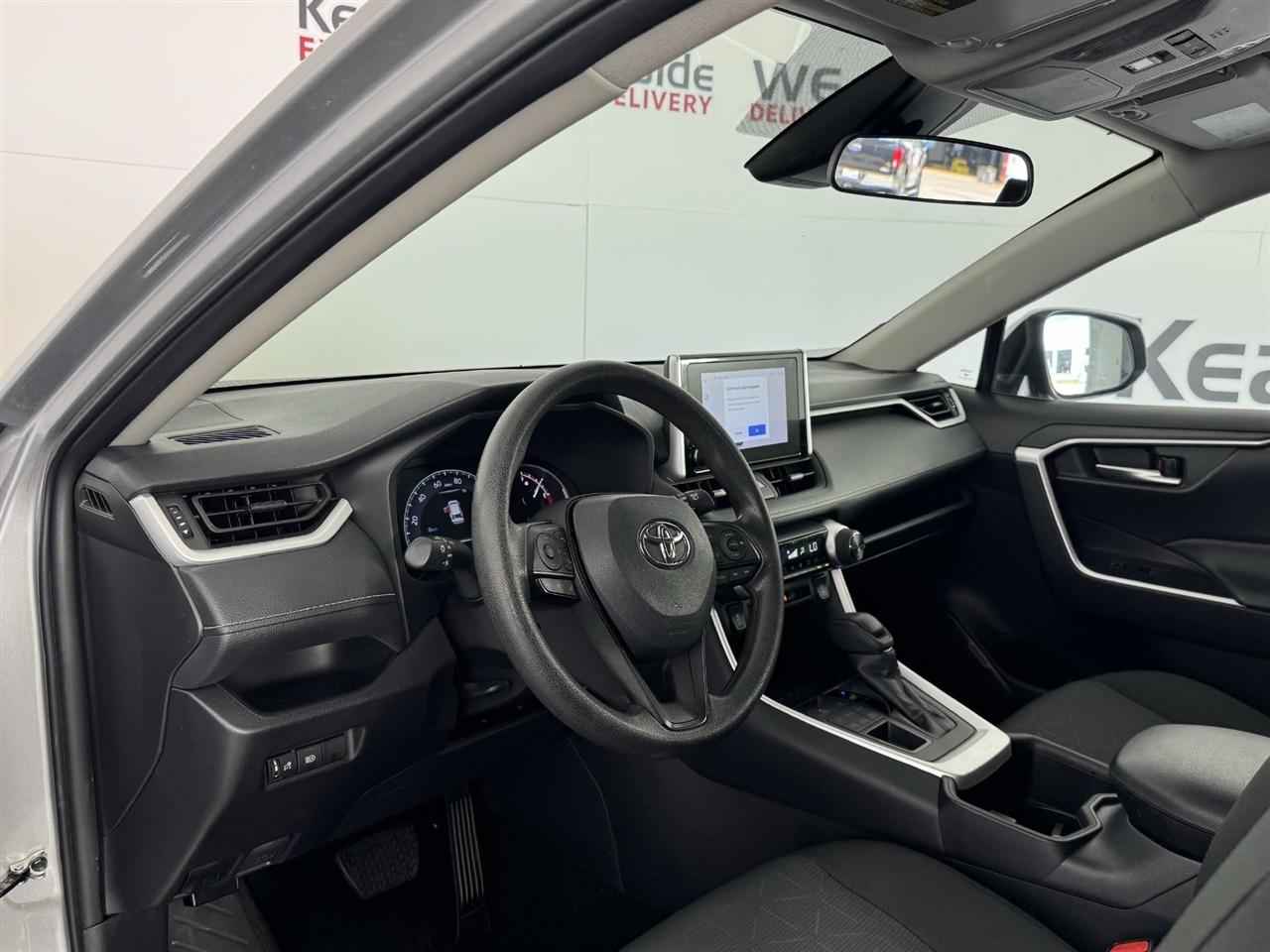 Toyota RAV4 XLE AWD 2025