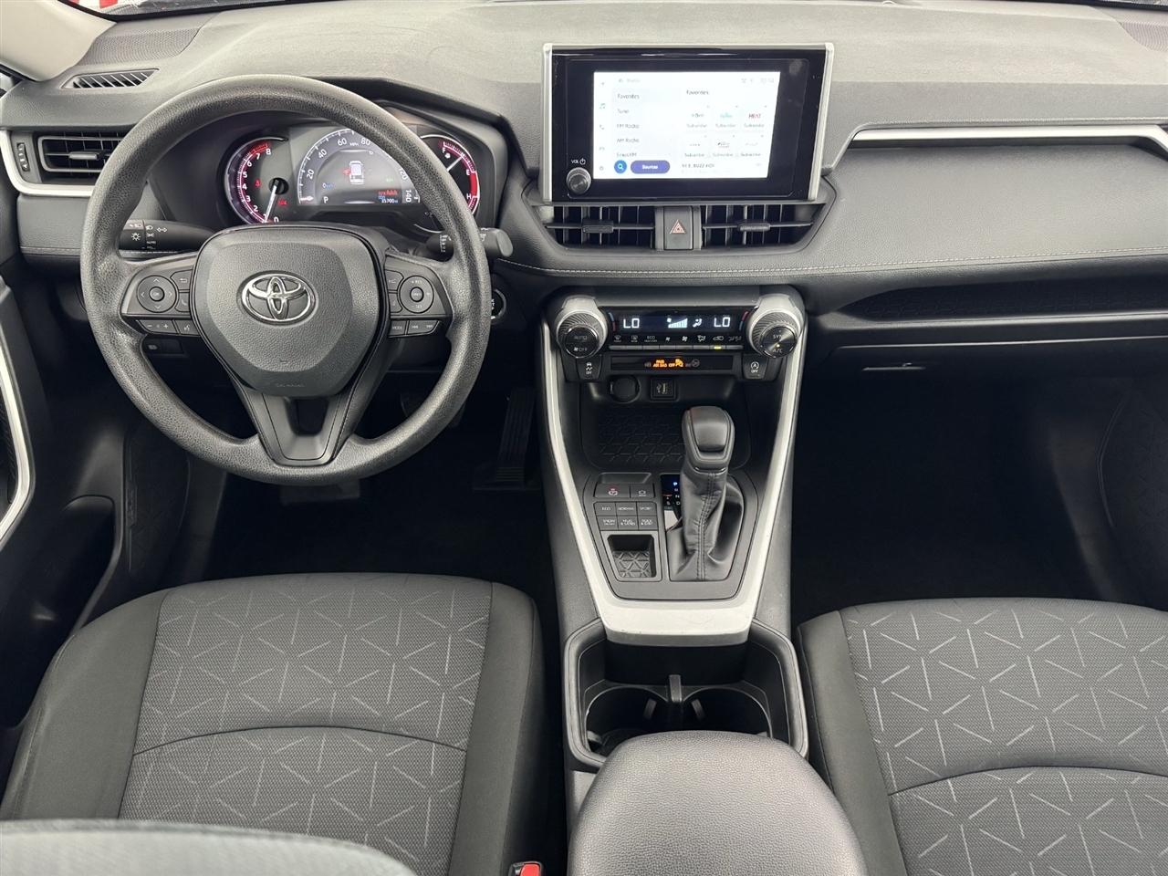 Toyota RAV4 XLE AWD 2025