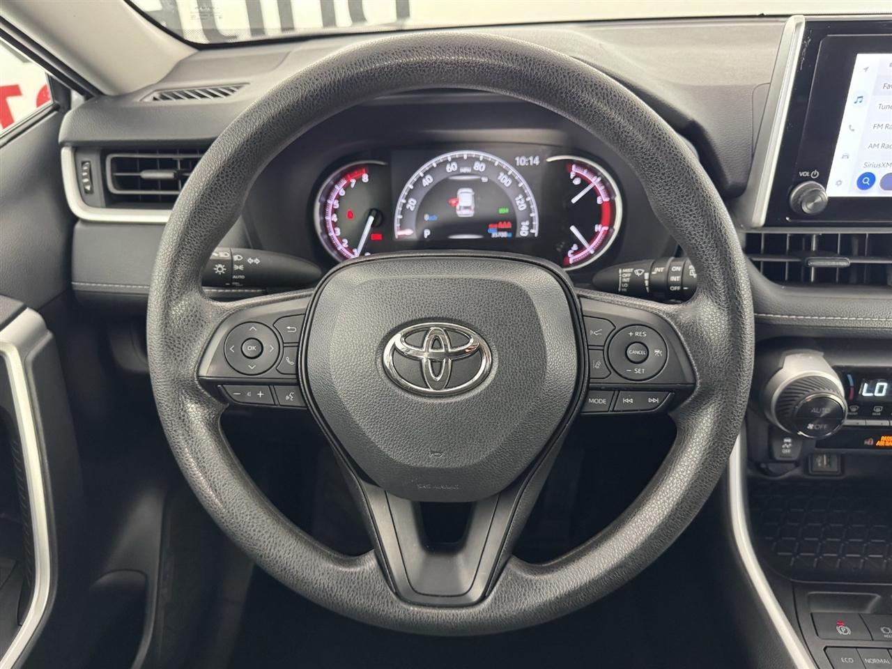 Toyota RAV4 XLE AWD 2025