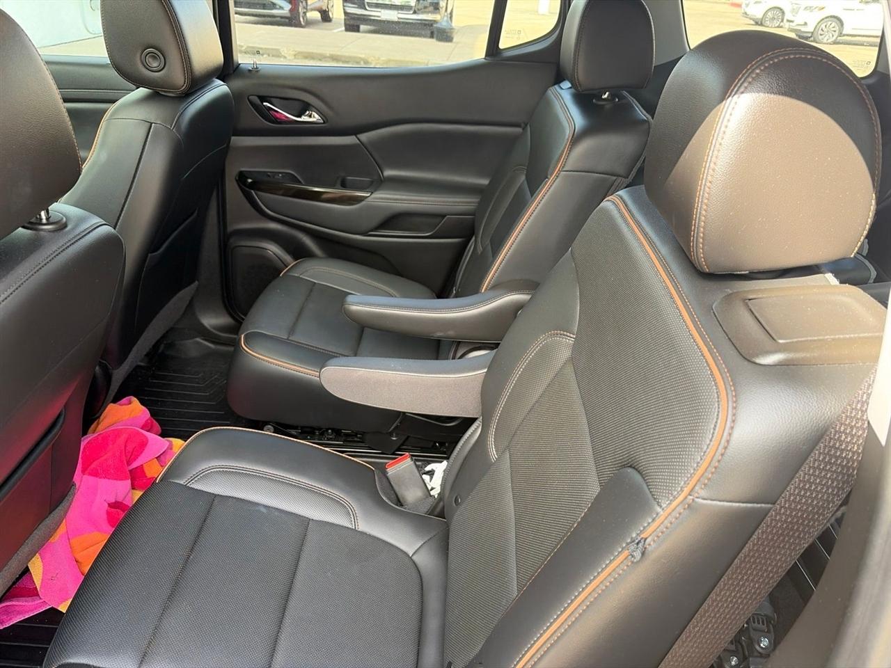 GMC Acadia SLE 2023