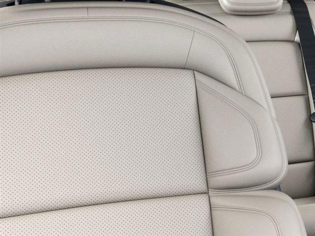 Lincoln Navigator Premiere 2027