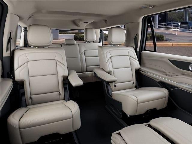 Lincoln Navigator L Premiere 2027
