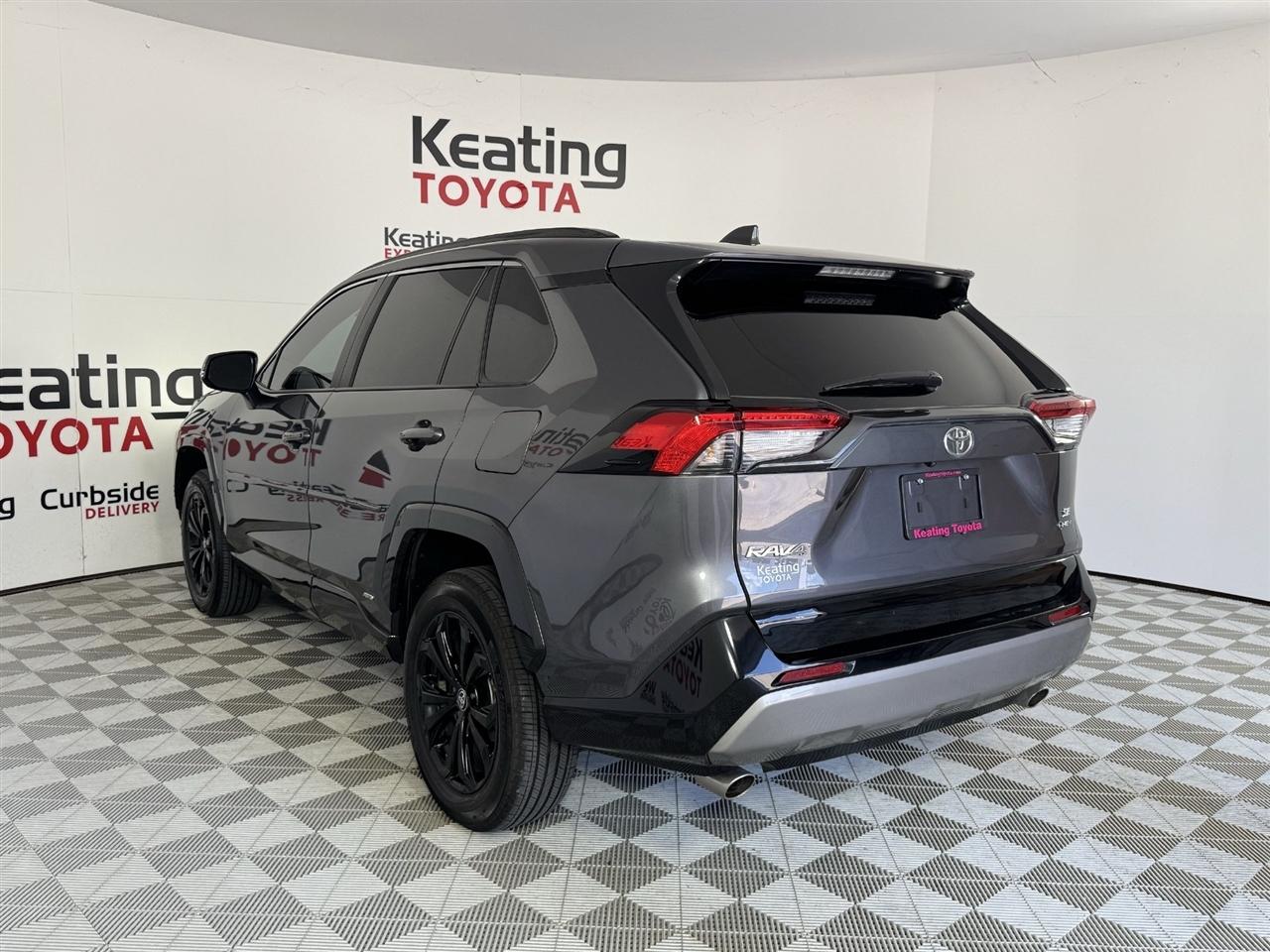 Toyota RAV4 Hybrid SE 2025