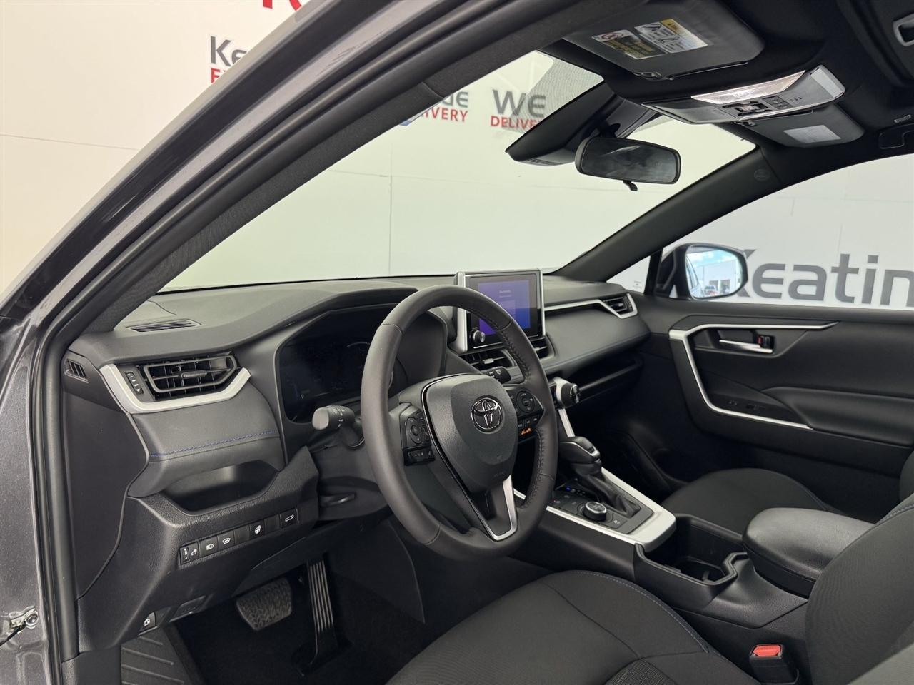 Toyota RAV4 Hybrid SE 2025
