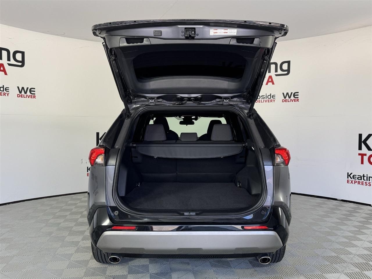 Toyota RAV4 Hybrid SE 2025