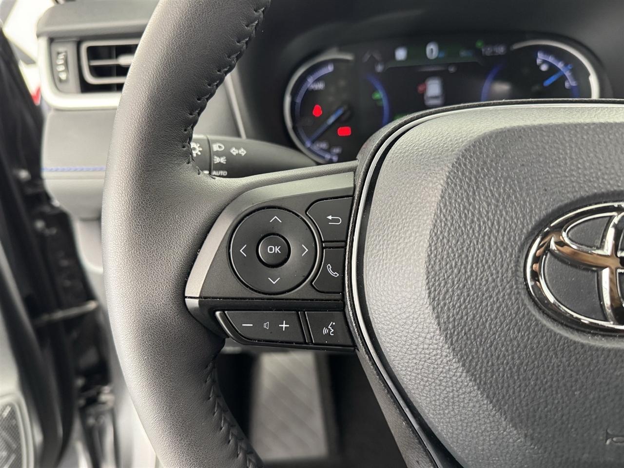 Toyota RAV4 Hybrid SE 2025