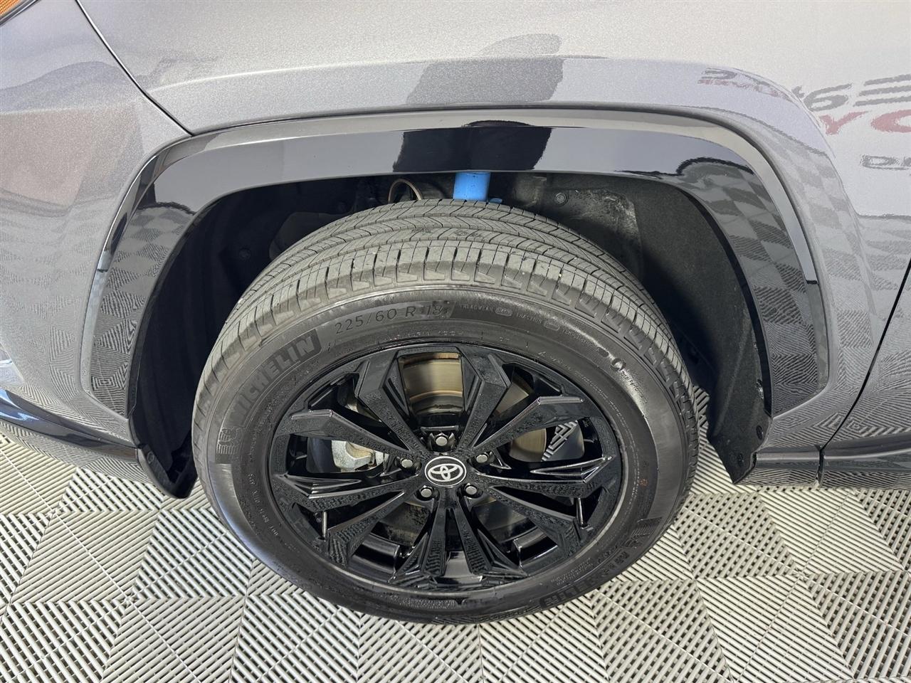 Toyota RAV4 Hybrid SE 2025