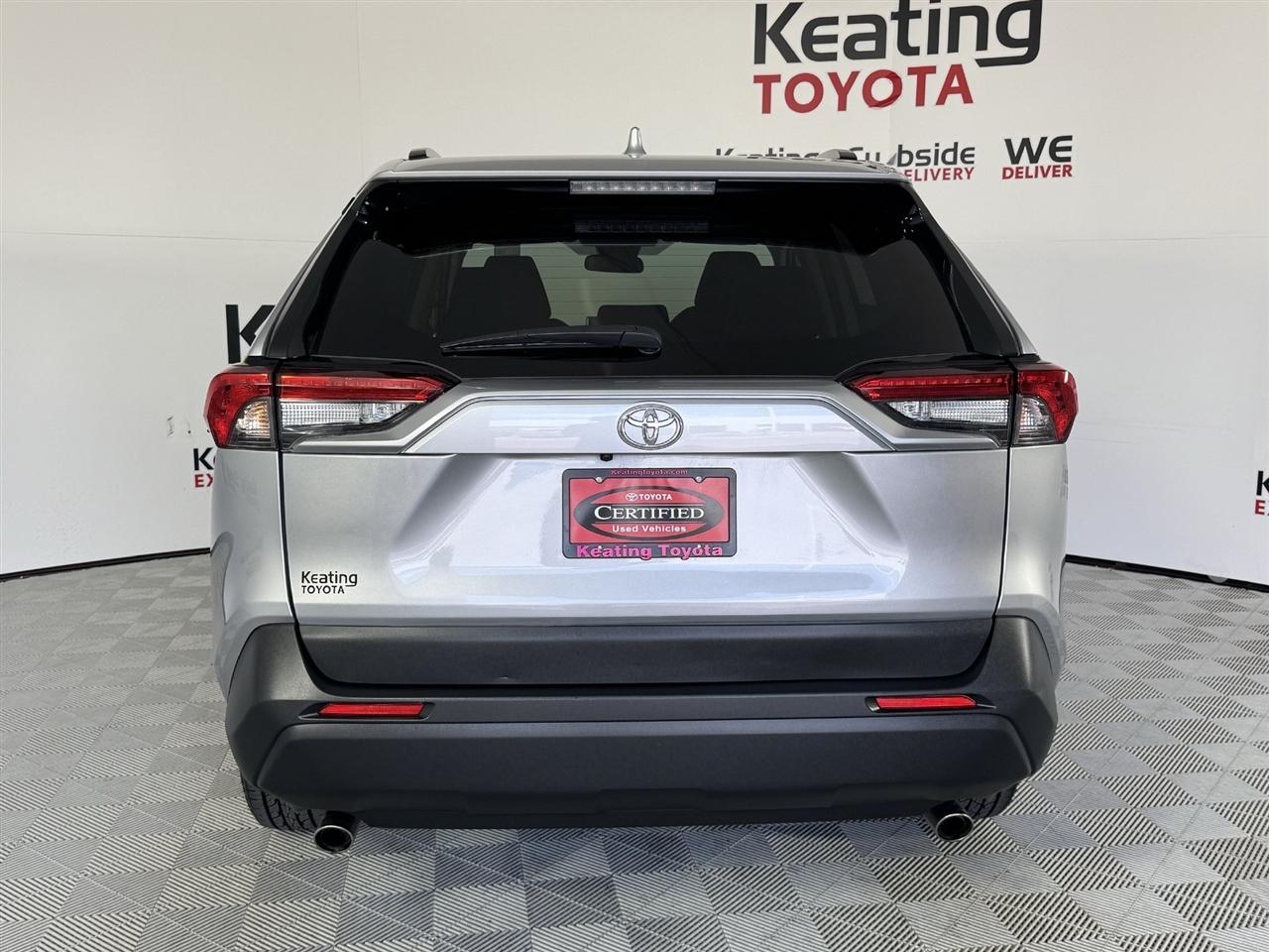 Toyota RAV4 Hybrid LE 2025