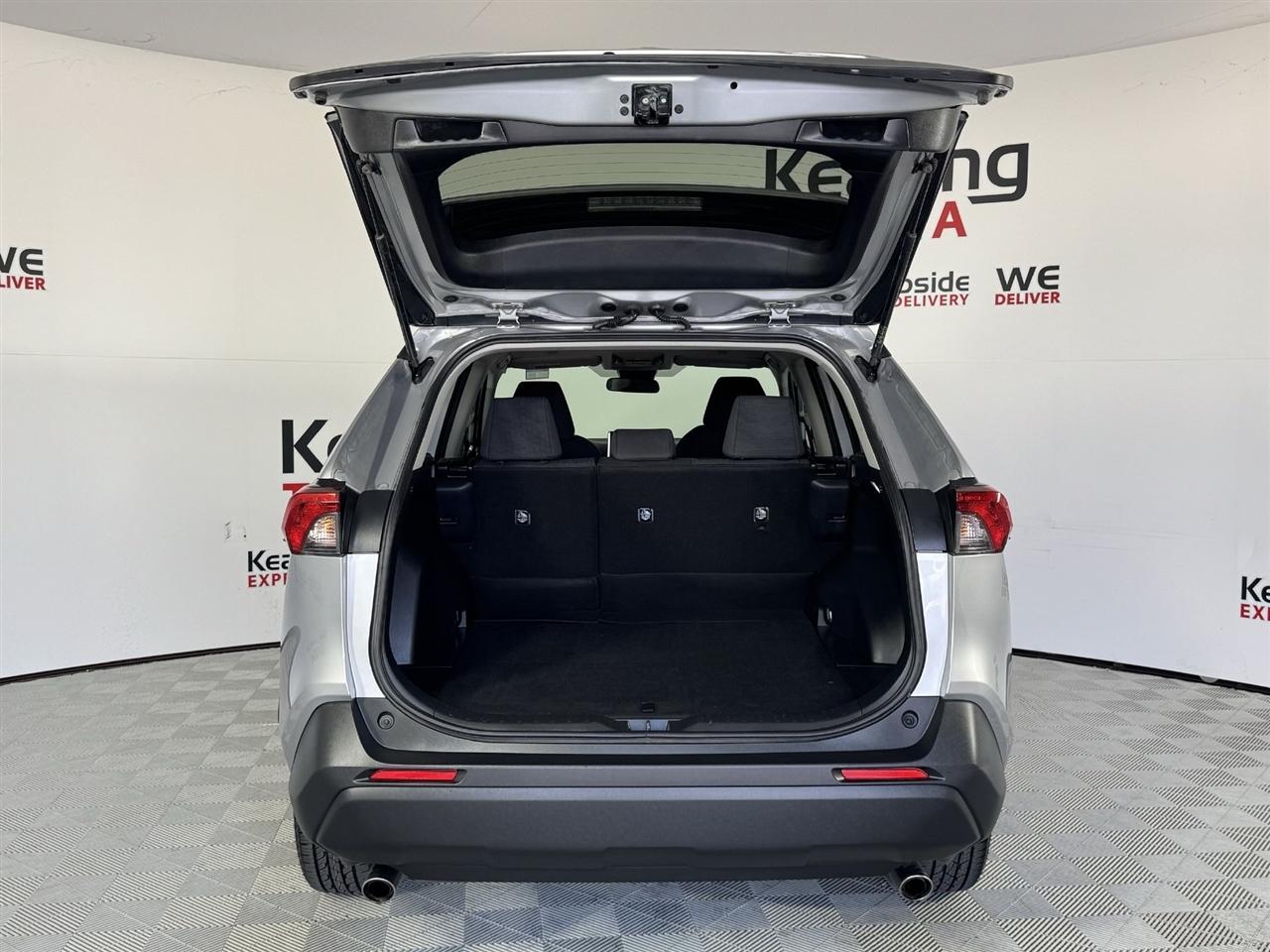 Toyota RAV4 Hybrid LE 2025