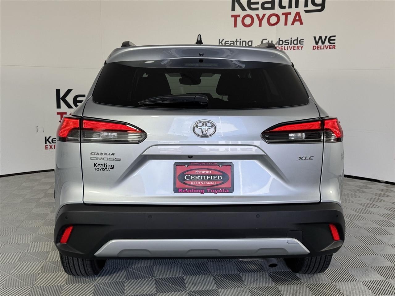 Toyota Corolla Cross XLE 2026
