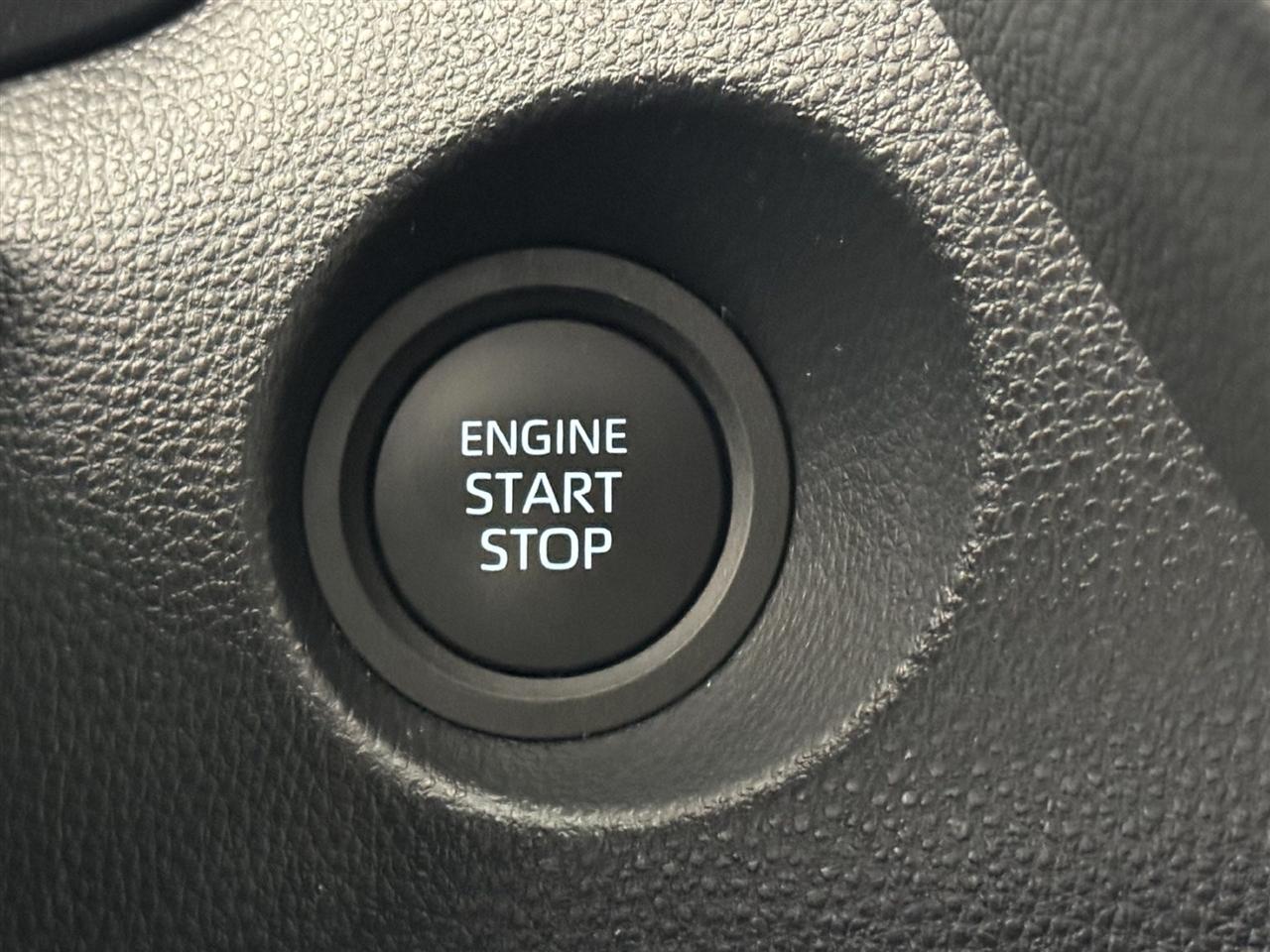 Toyota Corolla Cross XLE 2026