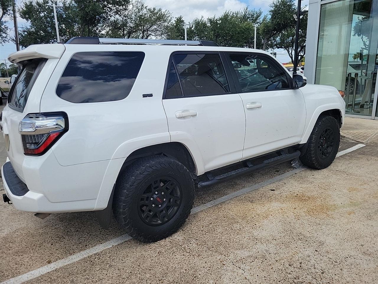 Toyota 4Runner SR5 Premium 4WD 2022