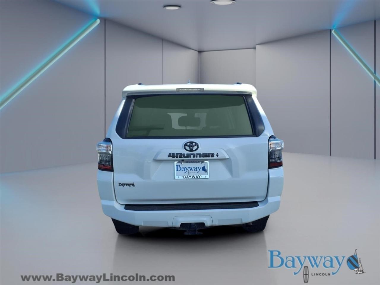 Toyota 4Runner SR5 Premium 4WD 2022