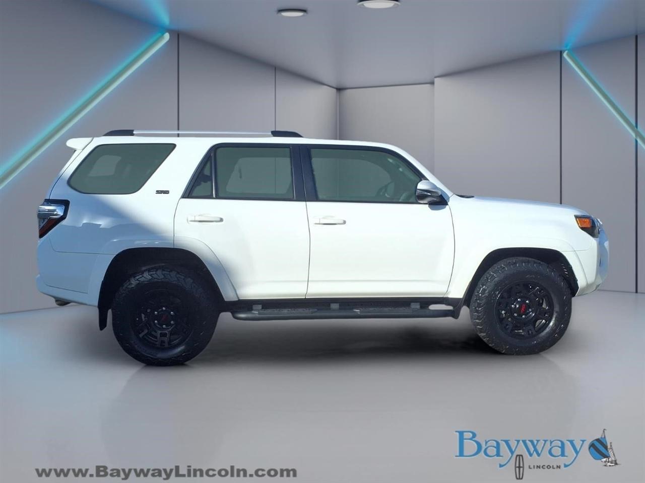 Toyota 4Runner SR5 Premium 4WD 2022