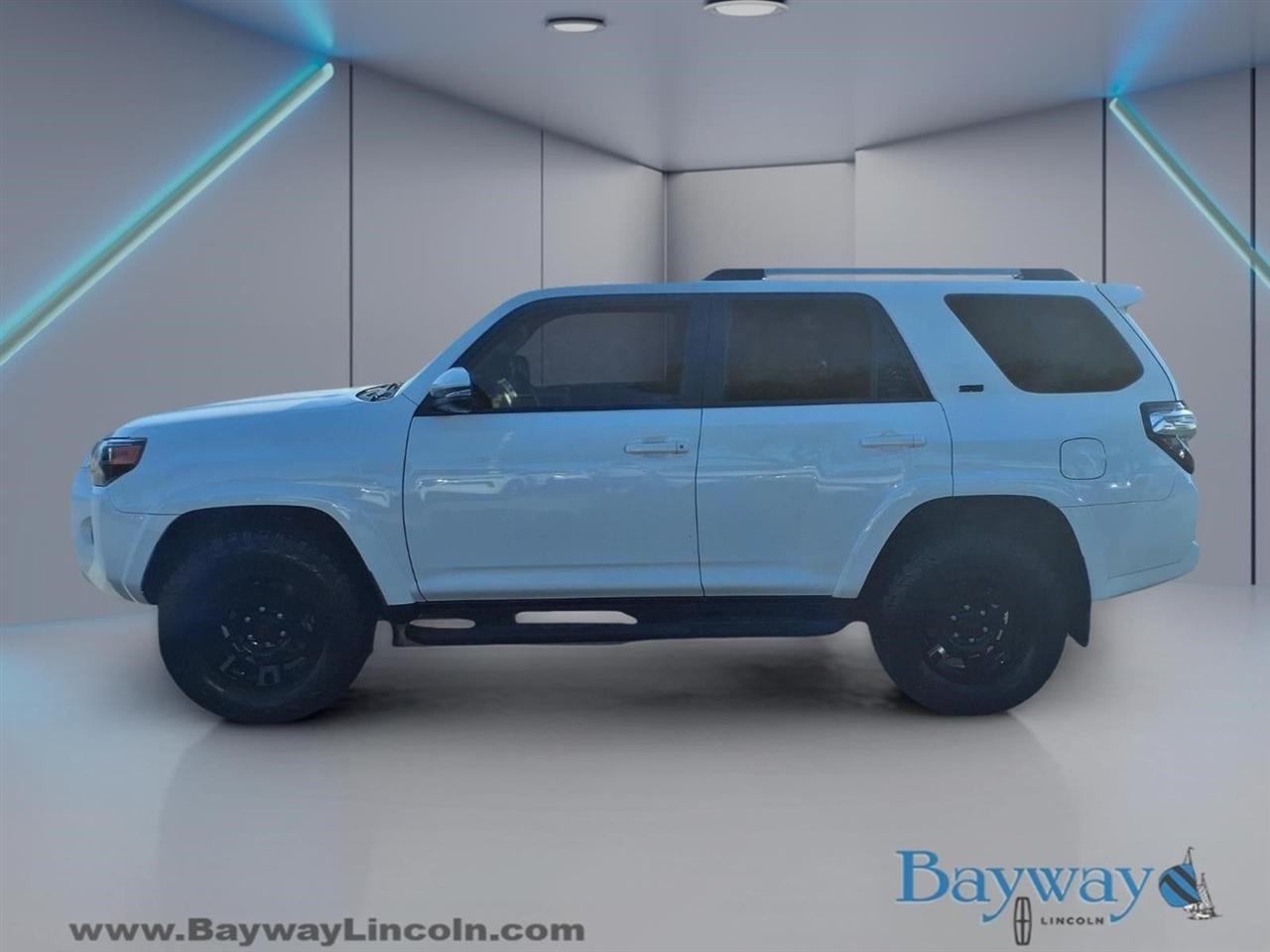 Toyota 4Runner SR5 Premium 4WD 2022