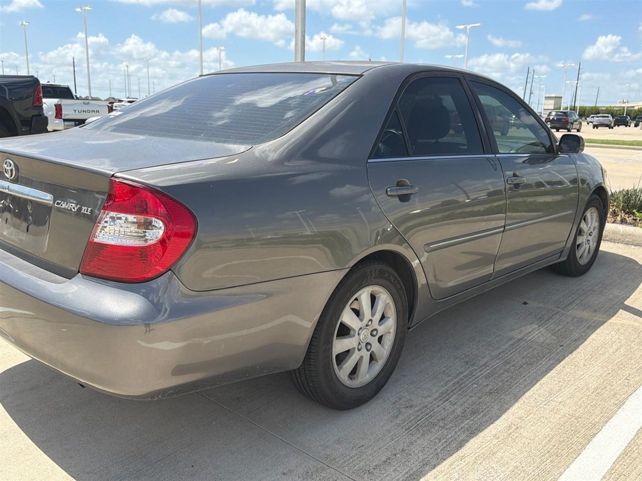 Toyota Camry LE 2002