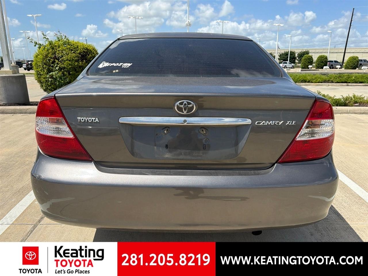 Toyota Camry LE 2002