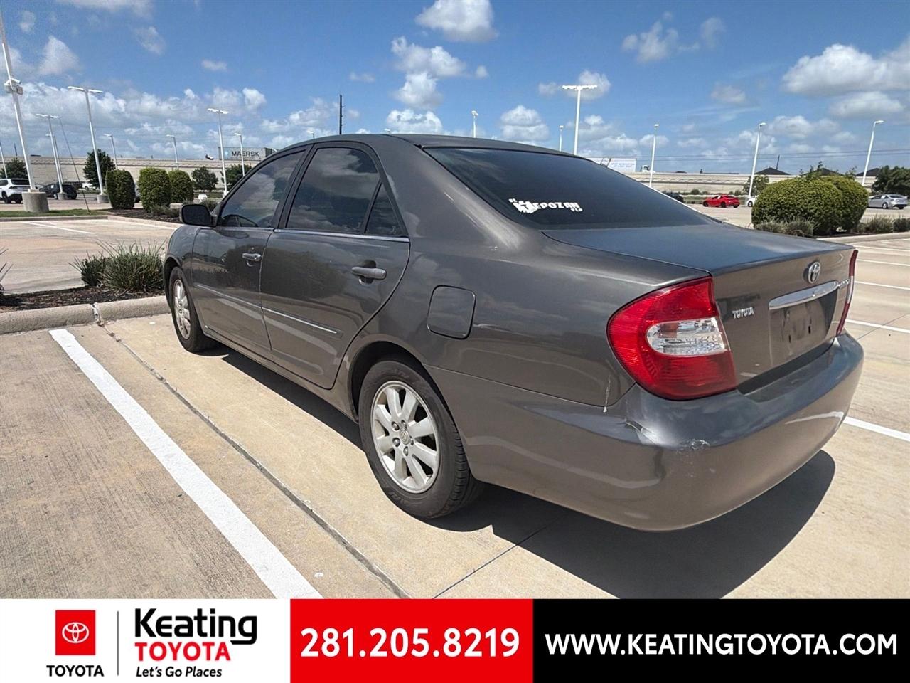 Toyota Camry LE 2002