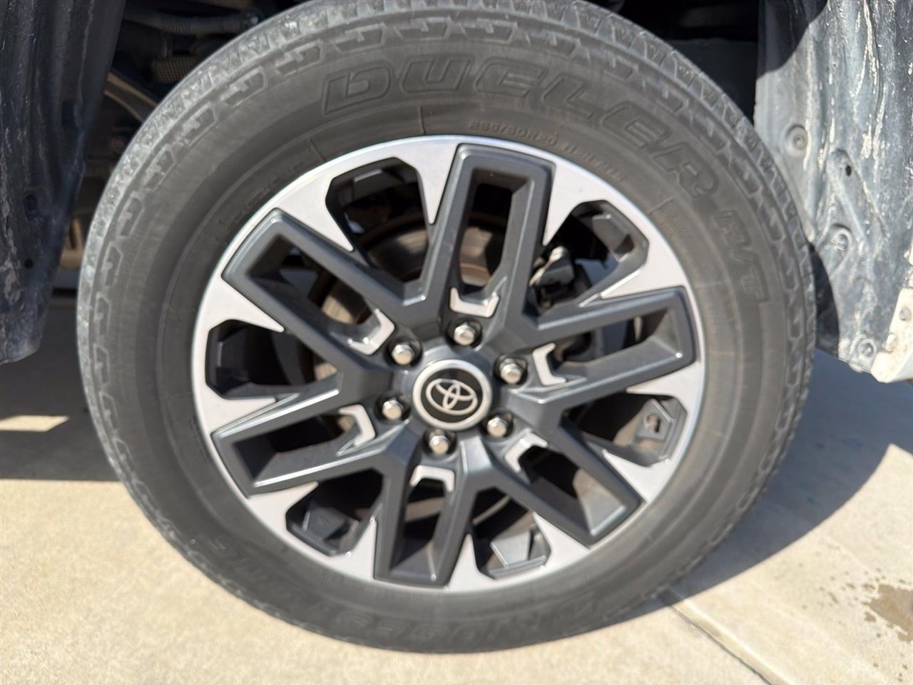 Toyota Tundra Limited CrewMax 4WD 2024