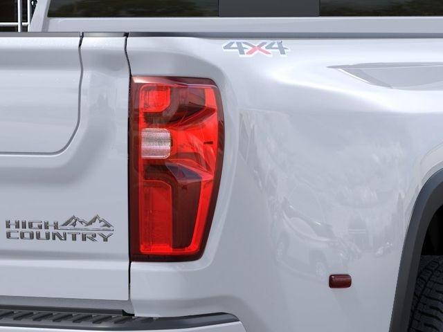 Chevrolet Silverado 3500HD High Country Crew Cab 4WD 2026